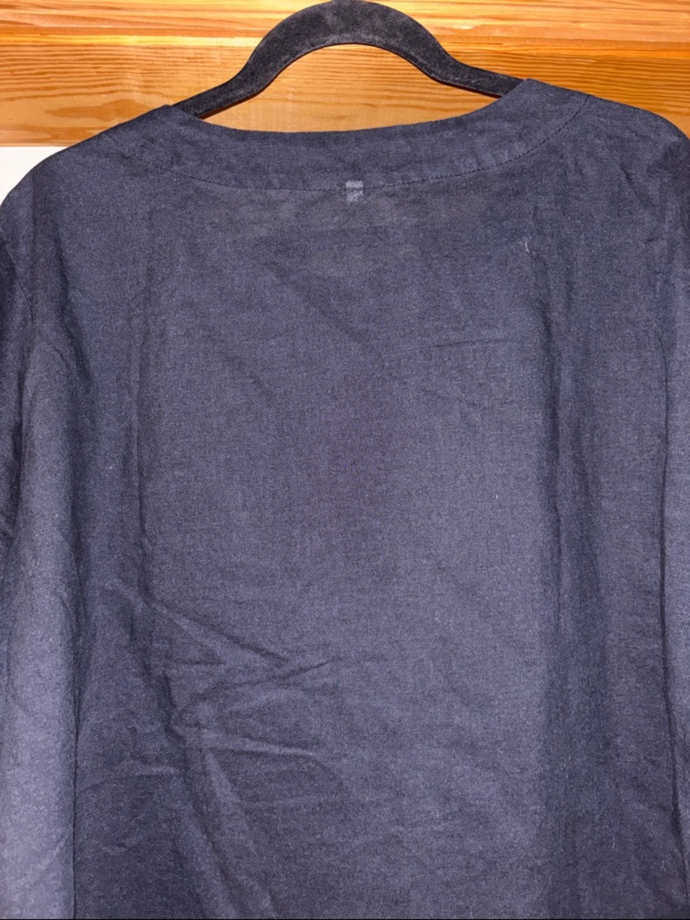 Simple Black Linen Blouse - Picture 6 of 6